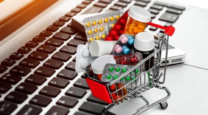 Следим за здоровьем из дома вместе с Ozon: покупаем в интернет-аптеке