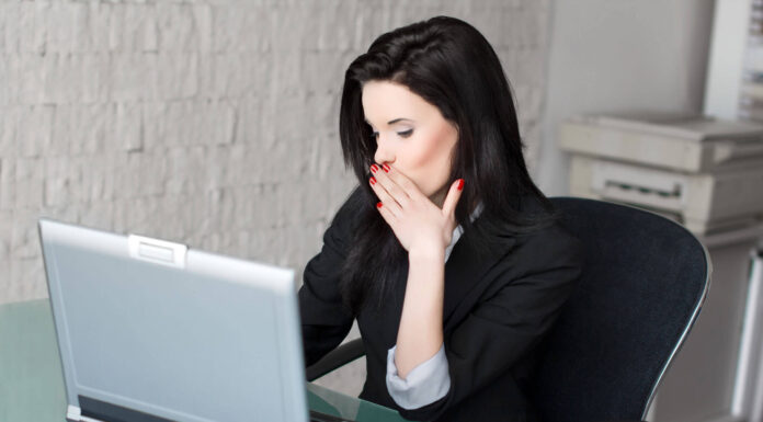 Стоит ли работать вебкам-моделью?