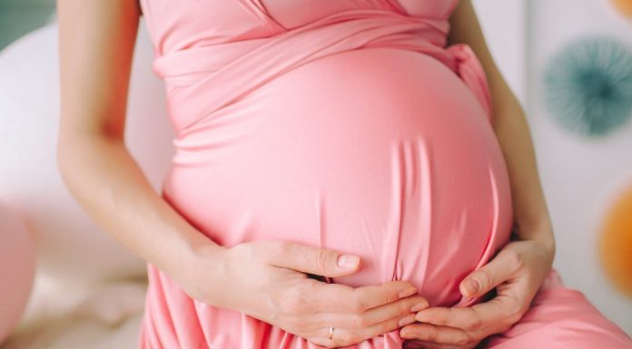 Почему беременным необходимо вставать на учет и регулярно сдавать анализы