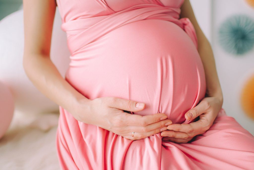 Почему беременным необходимо вставать на учет и регулярно сдавать анализы