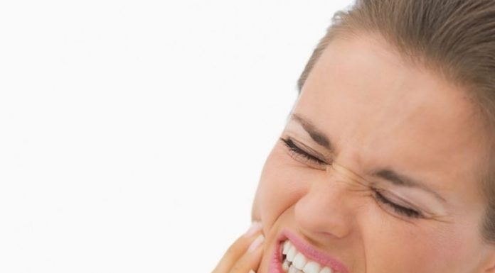 Причины боли в десне и как с ней бороться?