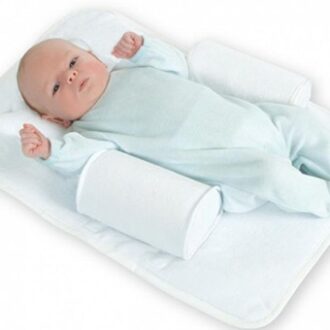 Подушка для новорожденных: ортопедическая, бабочка, подушки бортики в кроватку, фрейка, анатомическая, наклонная