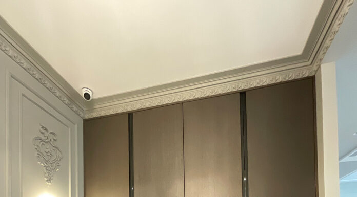 Встроенные шкафы на заказ: идеальное решение для вашего интерьера