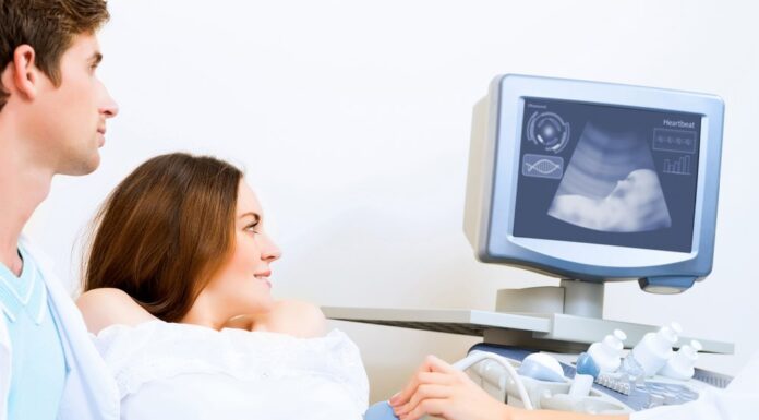 УЗИ при беременности: знайте, что делать в каждом триместре