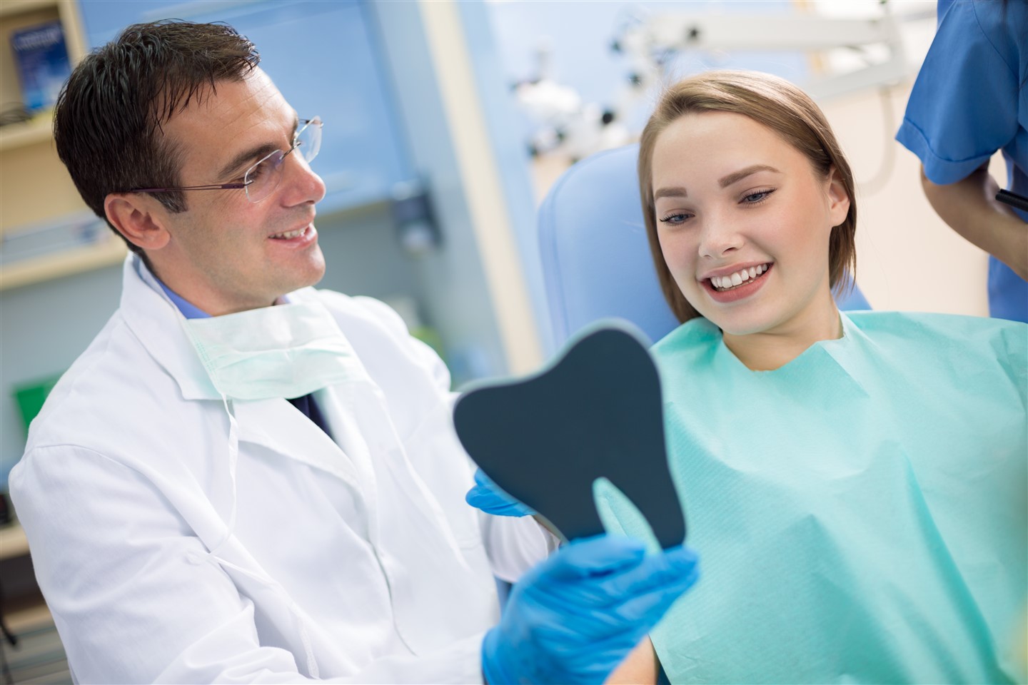 Почему стоит ходить к стоматологам, мнение действующих врачей из Polimagia.by: стоимость, страхи, возможные осложнения