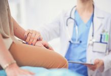 При каких симптомах нужно к гинекологу?