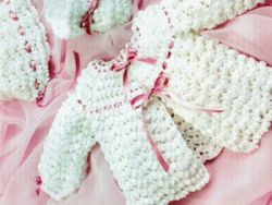 Вязание крючком для новорожденных: что из одежды и вещей можно связать схемы
