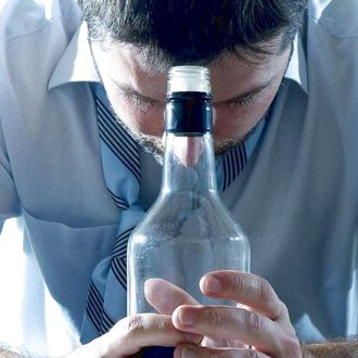 Наркологический вывод из запоя: путь к здоровой жизни