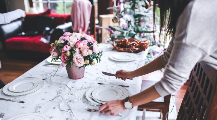 Какую посуду выбрать в подарок?